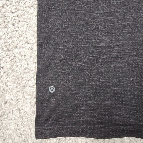 Lululemon Shirt Mens XXL Charcoal Gray Metal Vent‎ Tech Short Sleeve Stretch - Picture 6 of 9